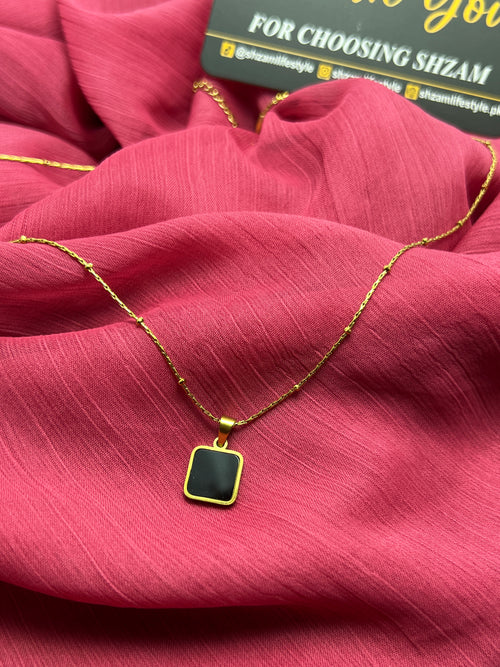 Luxury Black Square Pendant Necklace for Women.